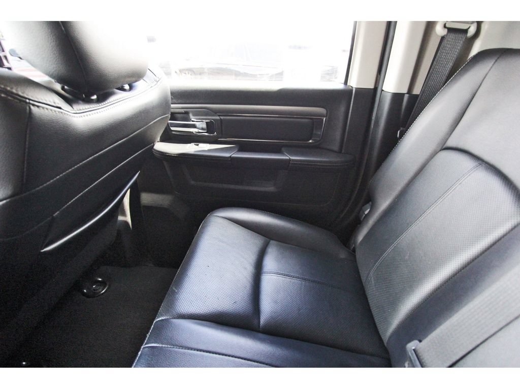 Used 2018 RAM 2500 Laramie w/ Sport Appearance Group AWD/4WD image 12