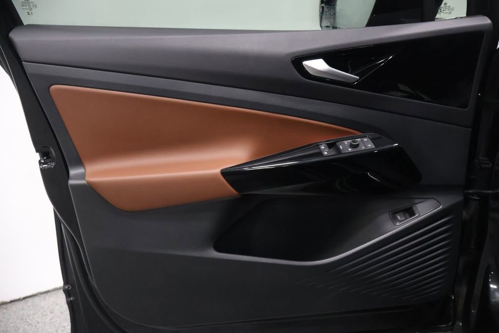 Used 2022 Volkswagen ID.4 Pro S image 12