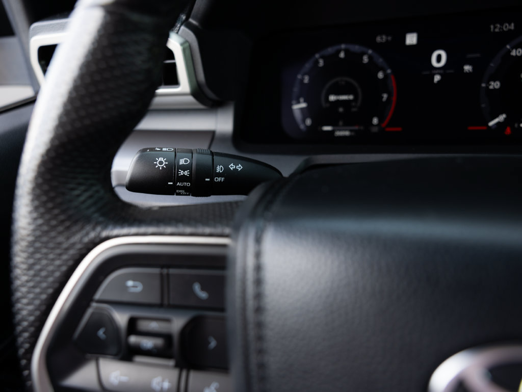 Used 2024 Toyota Tacoma TRD Off-Road AWD/4WD image 15