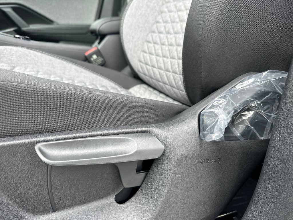 New 2026 Volkswagen Tiguan S image 4