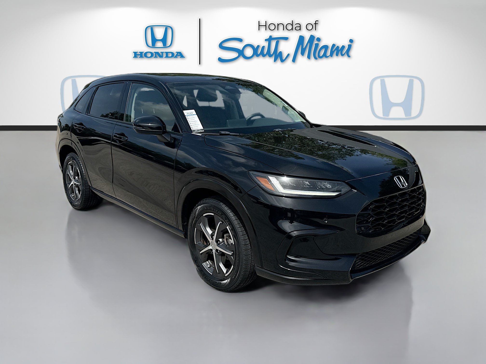 Certified 2024 Honda HR-V EX-L image 1