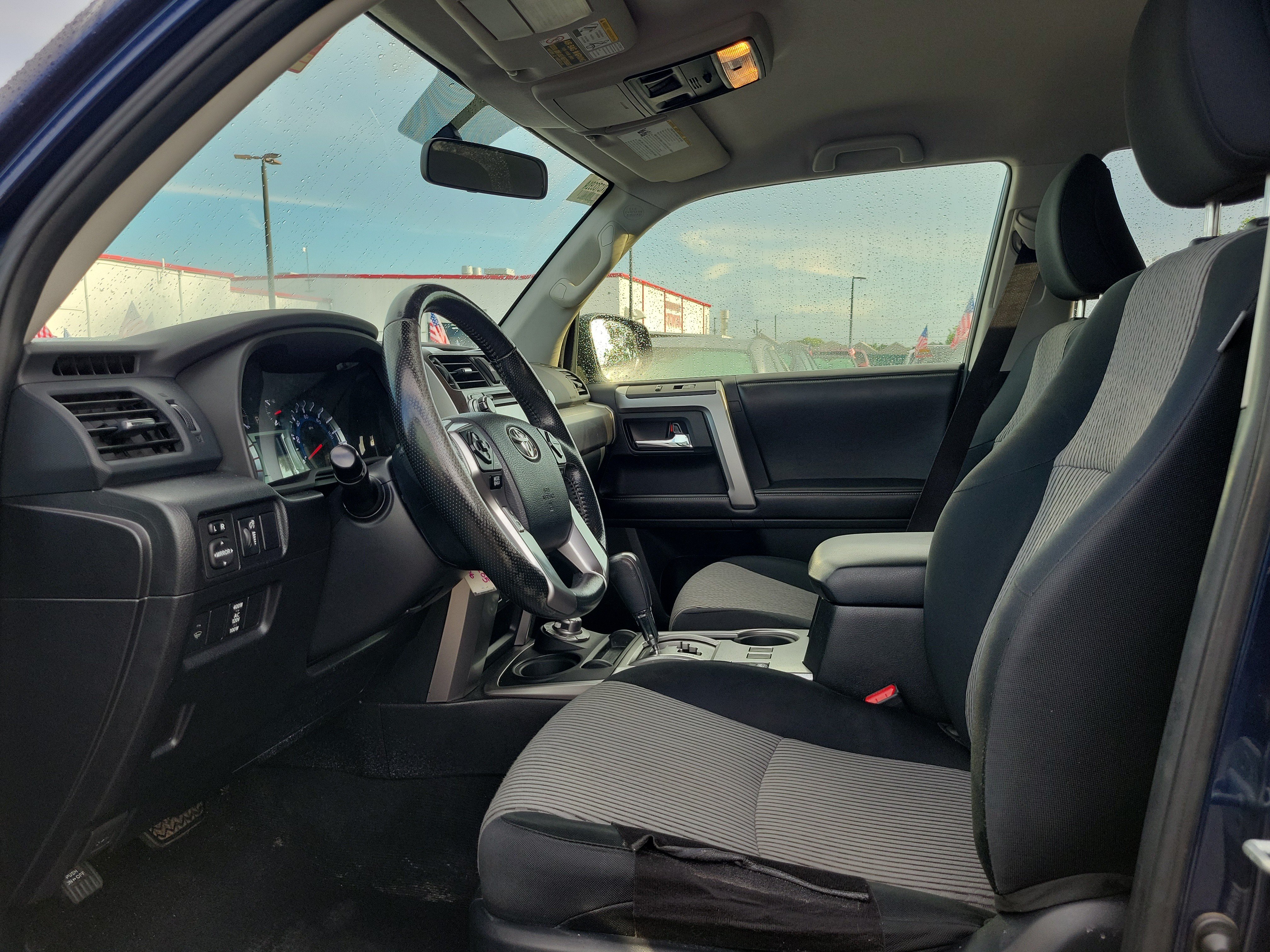 Used 2015 Toyota 4Runner SR5 AWD/4WD image 19