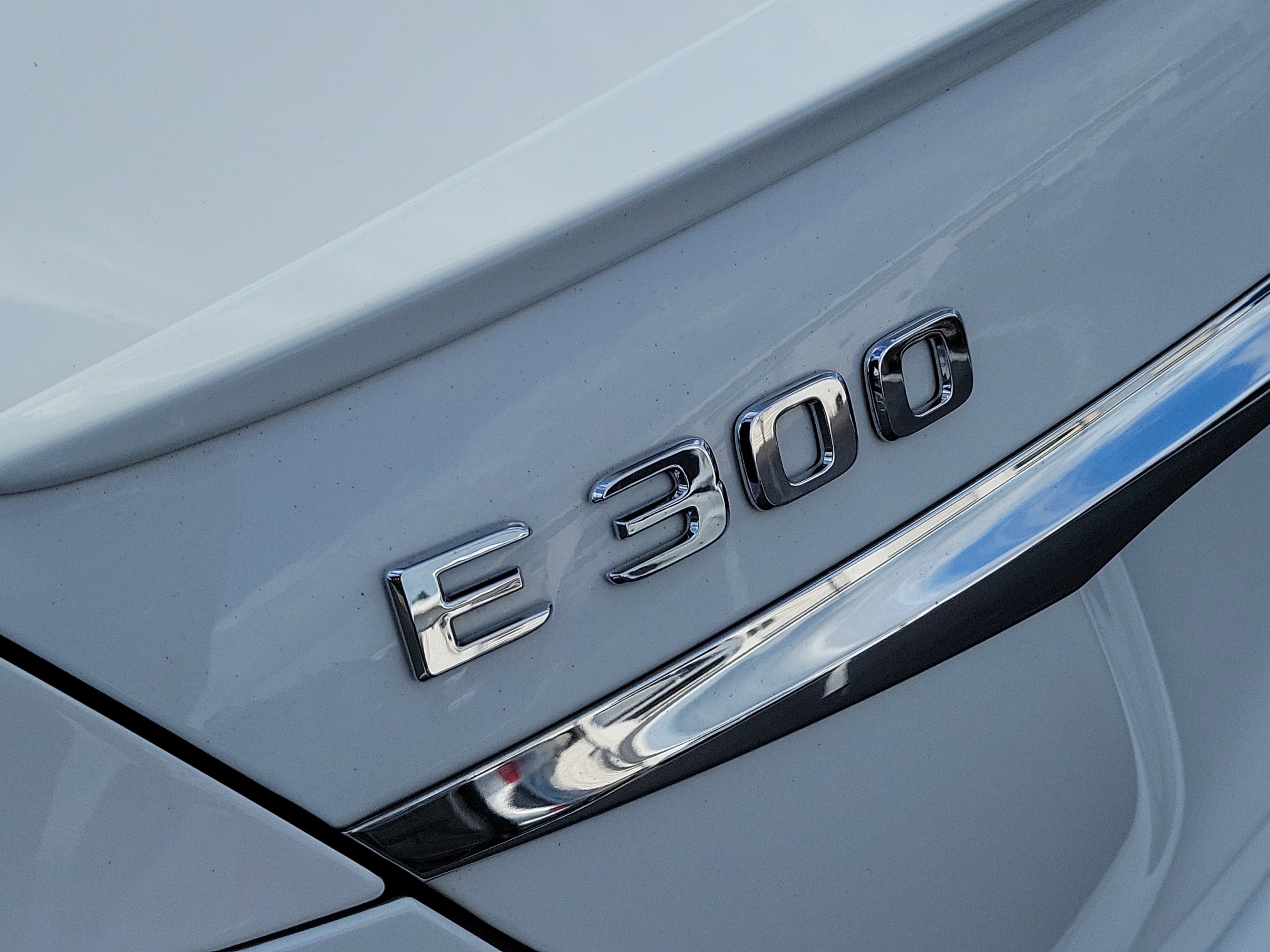 Used 2018 Mercedes-Benz E 300 image 5