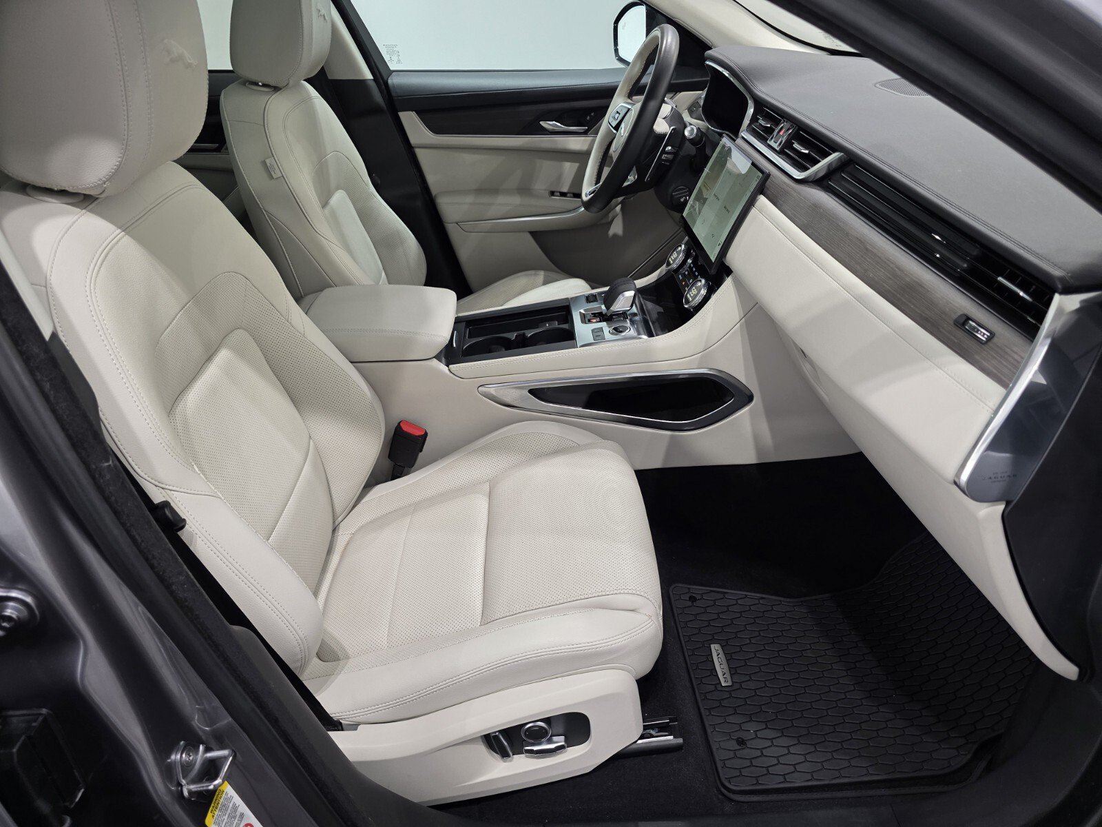 Used 2021 Jaguar F-PACE S AWD/4WD image 22