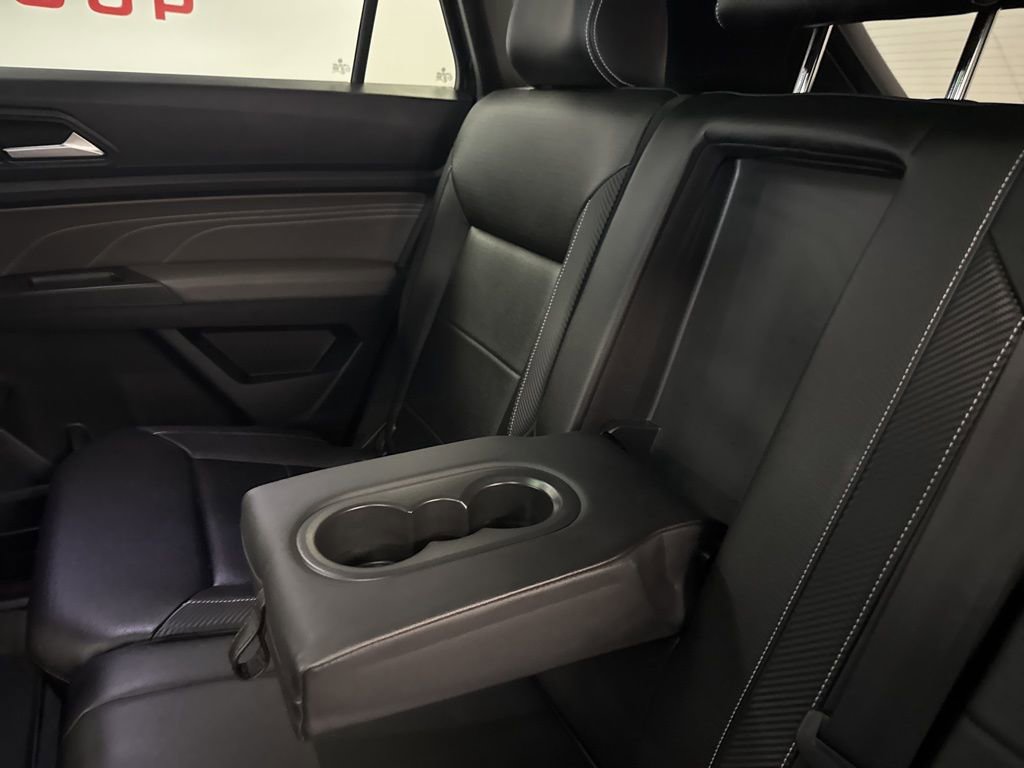 Used 2022 Volkswagen Atlas Cross Sport SEL image 28