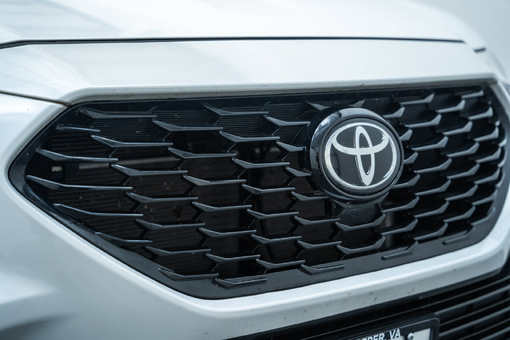 Used 2023 Toyota Highlander XSE AWD/4WD image 13