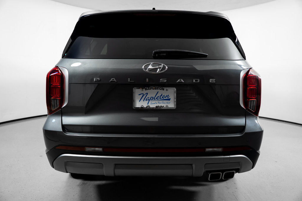 Certified 2024 Hyundai Palisade SEL FWD image 11