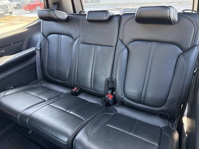 Used 2024 Jeep Wagoneer Series III w/ Premium Group I image 7