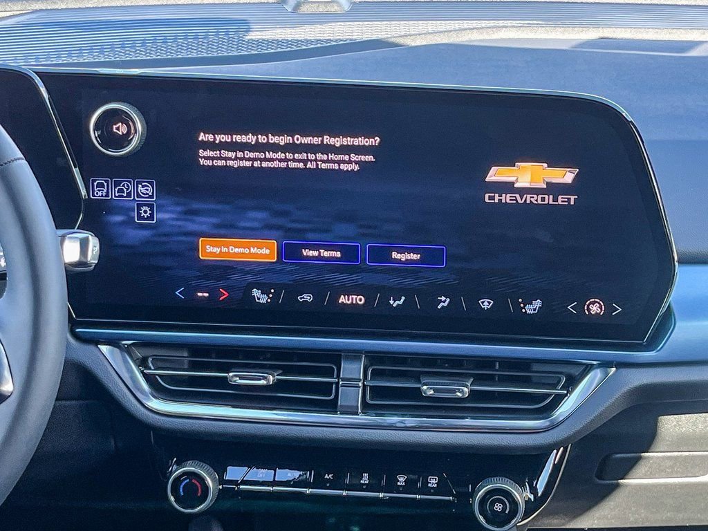 New 2026 Chevrolet Equinox EV LT image 13