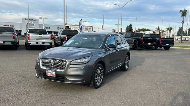 Used 2022 Lincoln Corsair Standard w/ Equipment Group 101A image 8