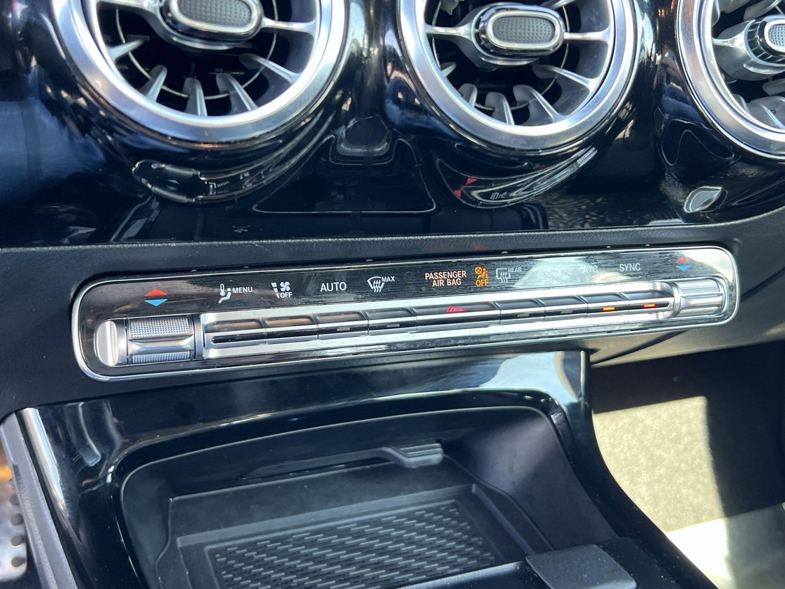 Used 2024 Mercedes-Benz CLA 250 4MATIC image 21