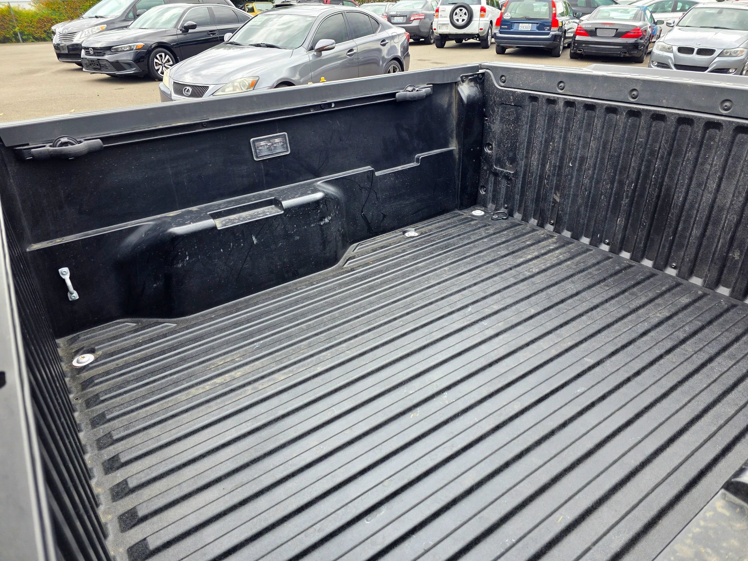Used 2025 Toyota Tacoma TRD Off-Road AWD/4WD image 15