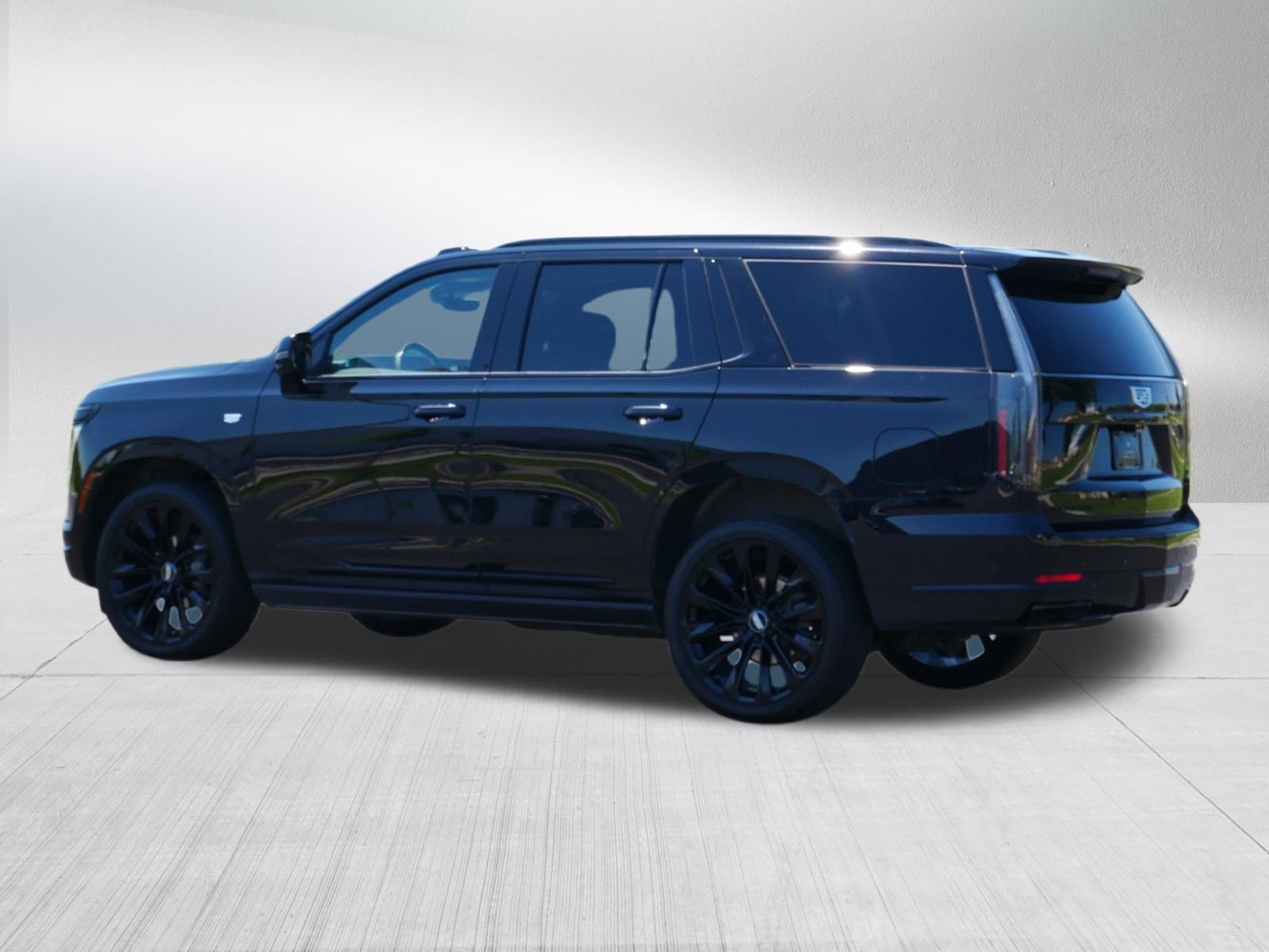 Certified 2025 Cadillac Escalade Sport Platinum w/ LPO, ONYX Package AWD/4WD image 4