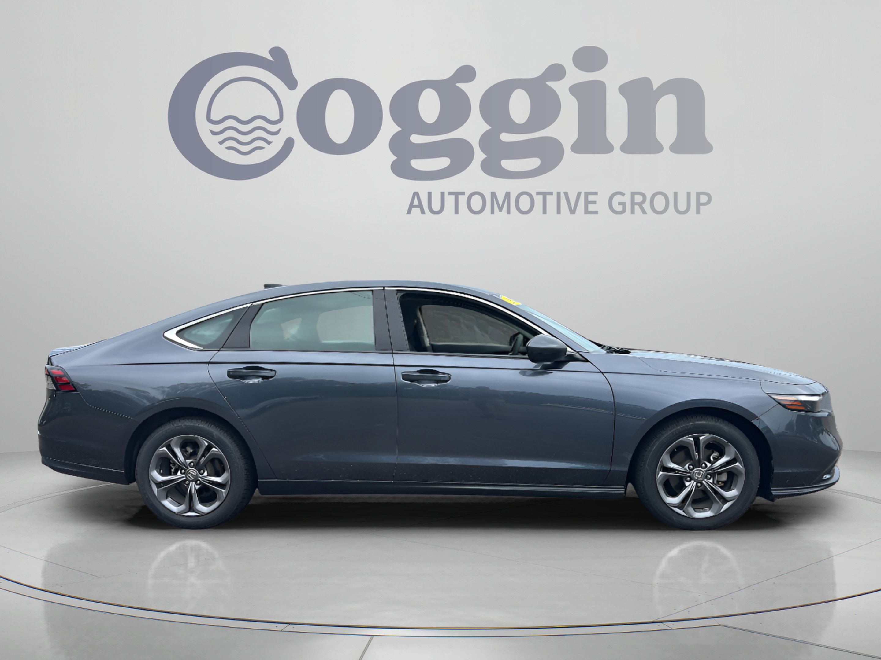 Certified 2023 Honda Accord EX image 5