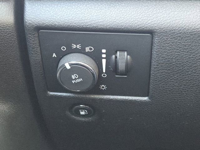 Used 2016 Jeep Grand Cherokee Limited image 12