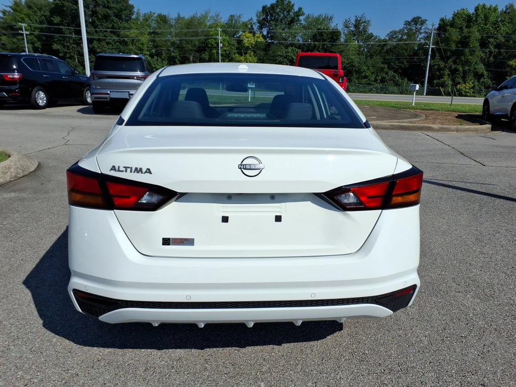 Certified 2025 Nissan Altima 2.5 S FWD image 15