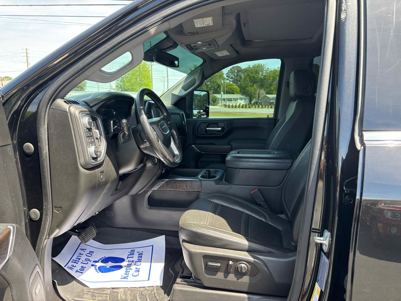 Used 2022 GMC Sierra 2500 Denali image 11