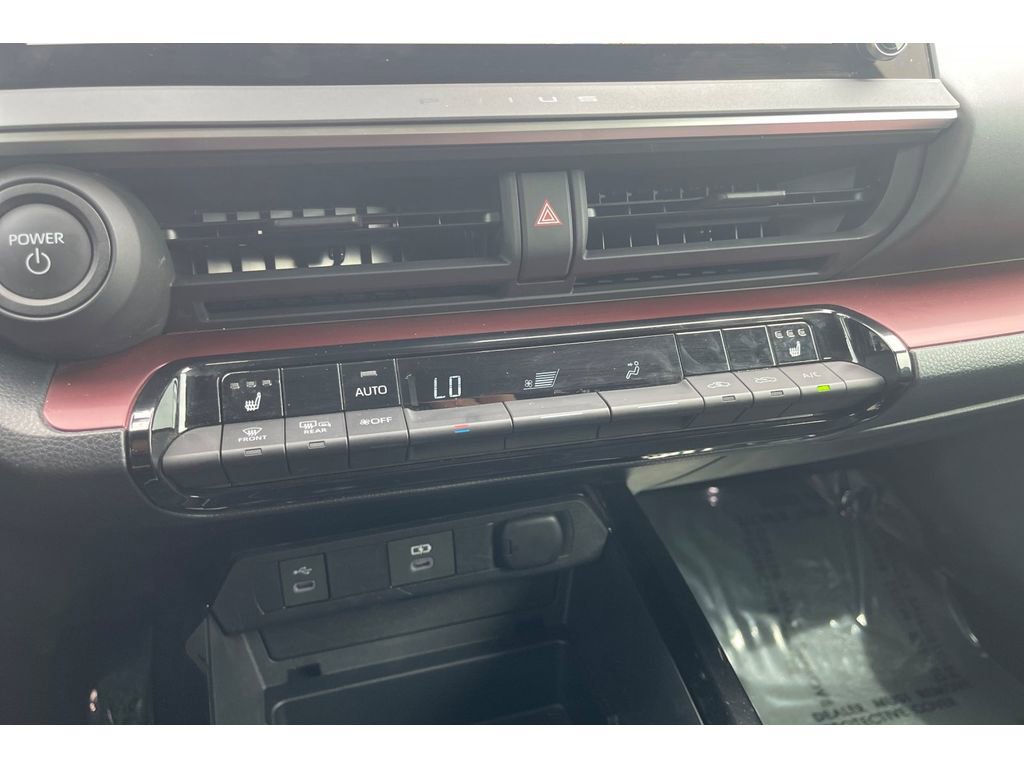 Used 2026 Toyota Prius Plug-In Hybrid FWD image 28