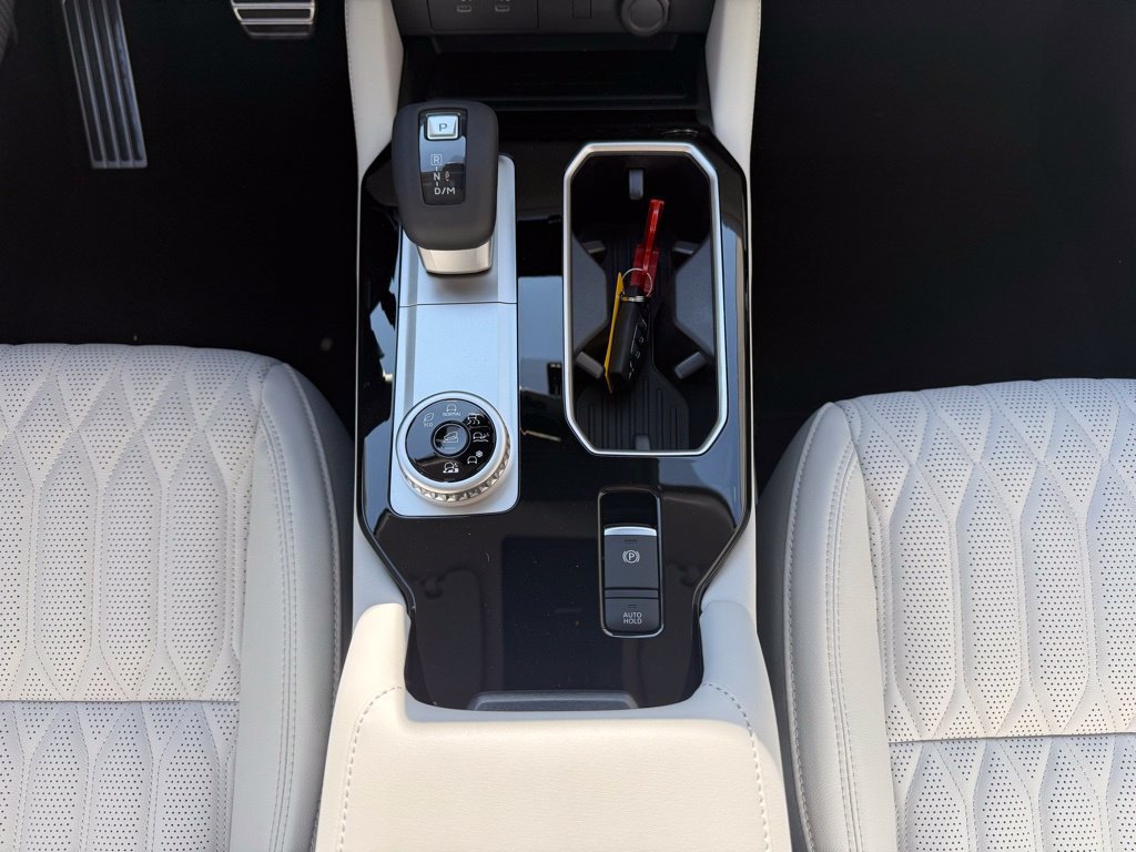 New 2026 Mitsubishi Outlander SEL AWD/4WD image 17