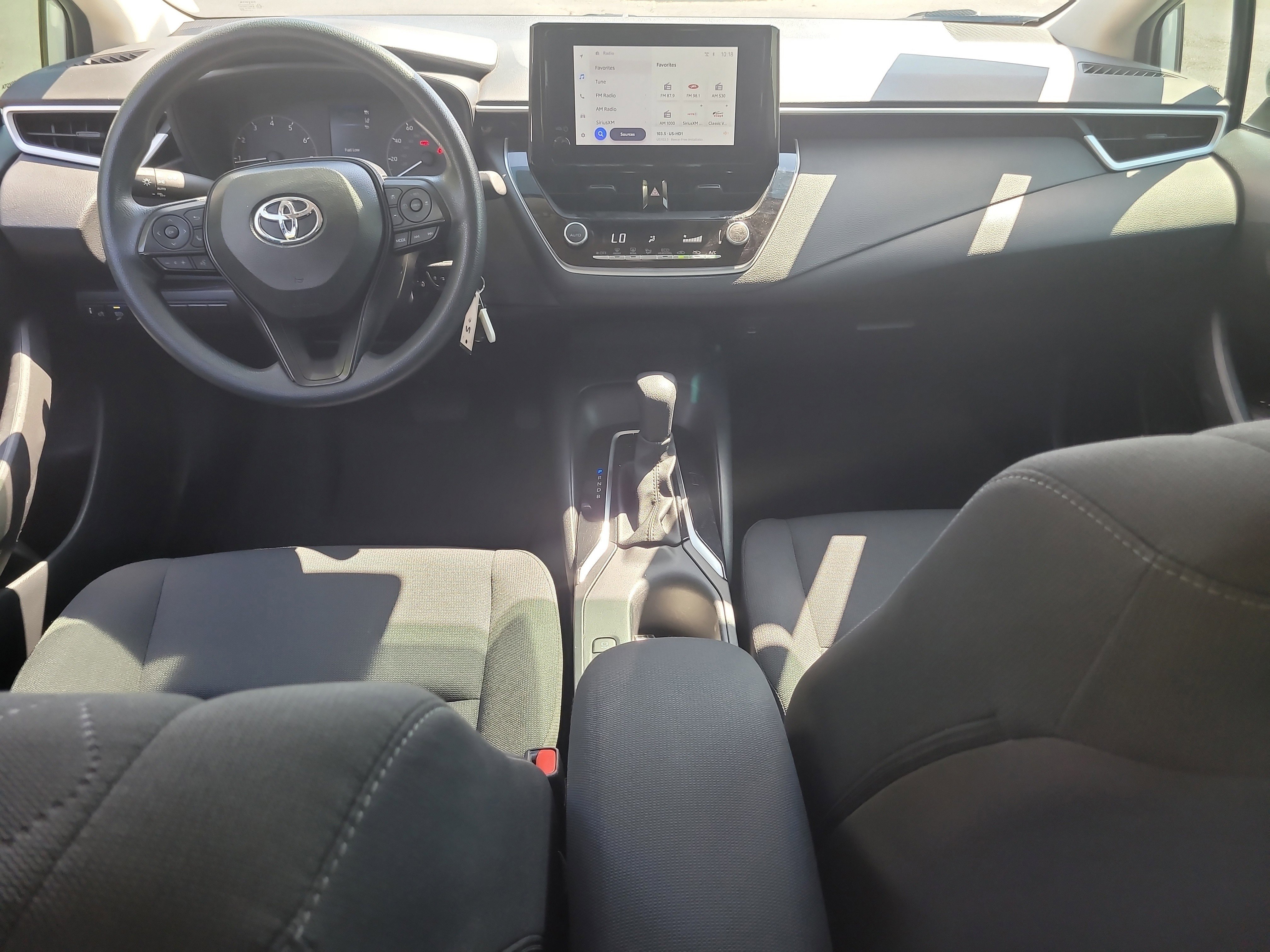 Used 2025 Toyota Corolla LE FWD image 14