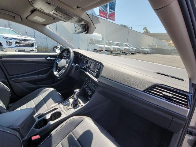 Used 2024 Volkswagen Jetta SE FWD image 26