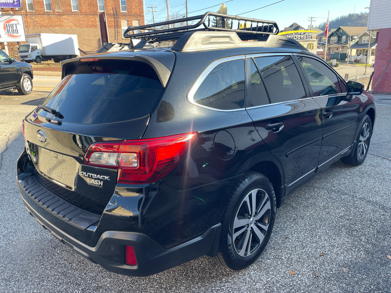 Used 2018 Subaru Outback 2.5i Limited image 6