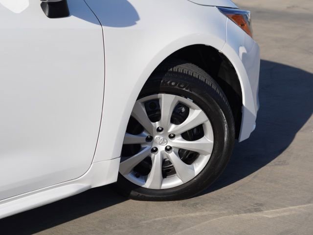 Used 2022 Toyota Corolla LE w/ Carpet Mat Package (TMS) image 8
