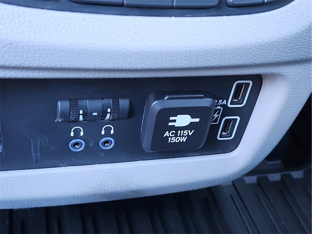 Certified 2022 Honda Pilot Touring image 31