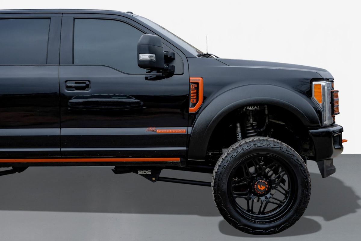 Used 2018 Ford F250 King Ranch w/ King Ranch Ultimate Package image 7