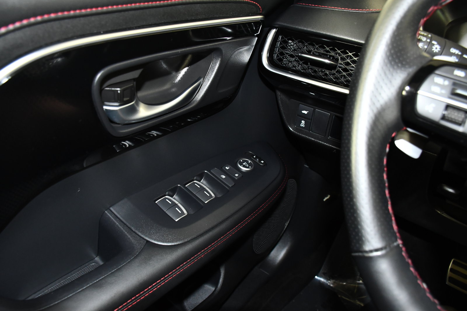 Certified 2025 Acura ADX A-Spec AWD/4WD image 30