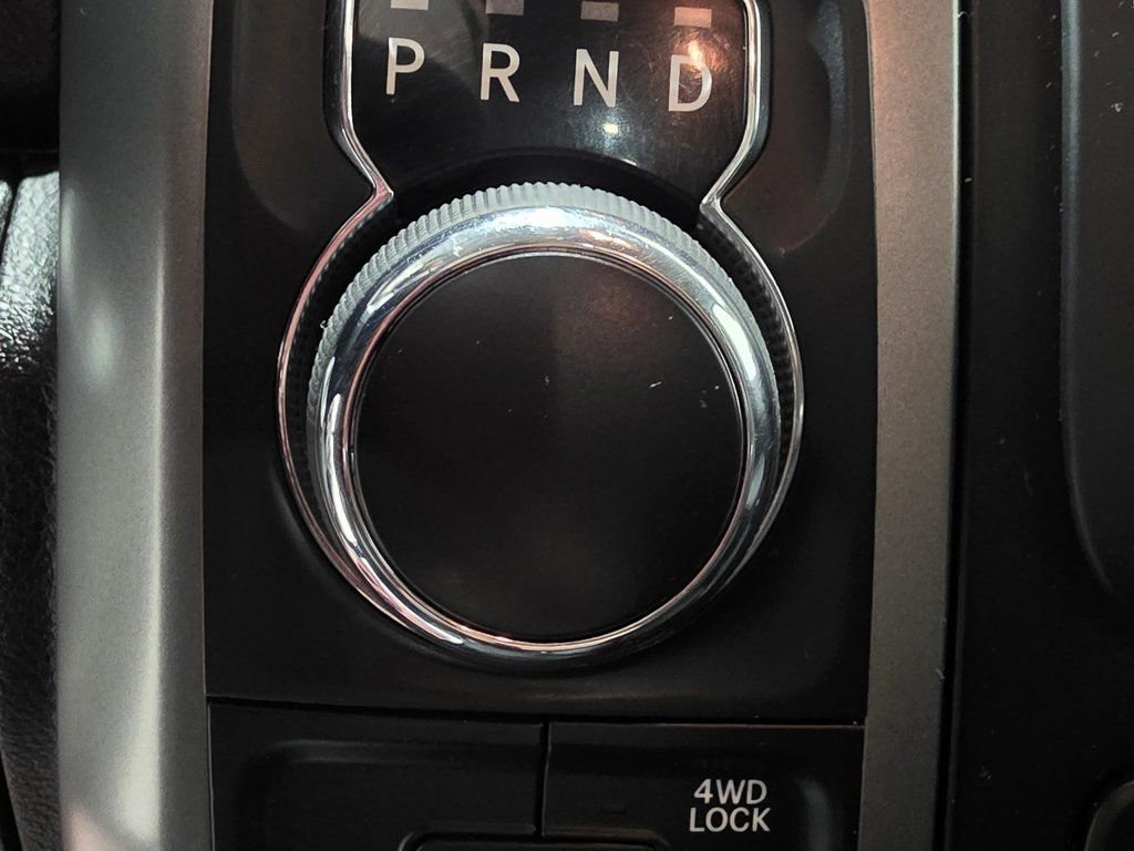 Used 2022 RAM 1500 Classic SLT image 39