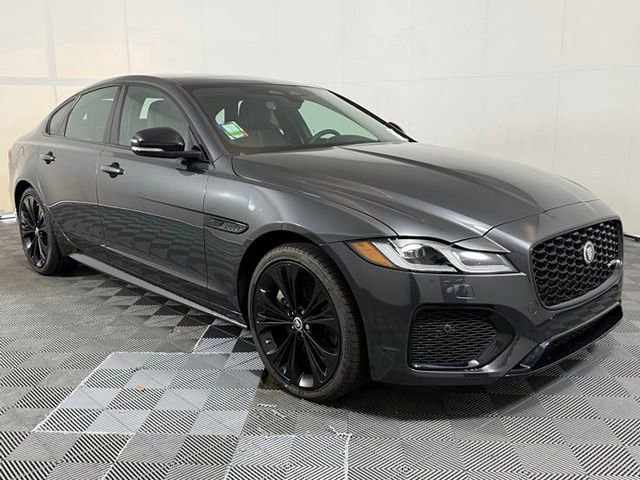 New 2024 Jaguar XF R-Dynamic SE image 10