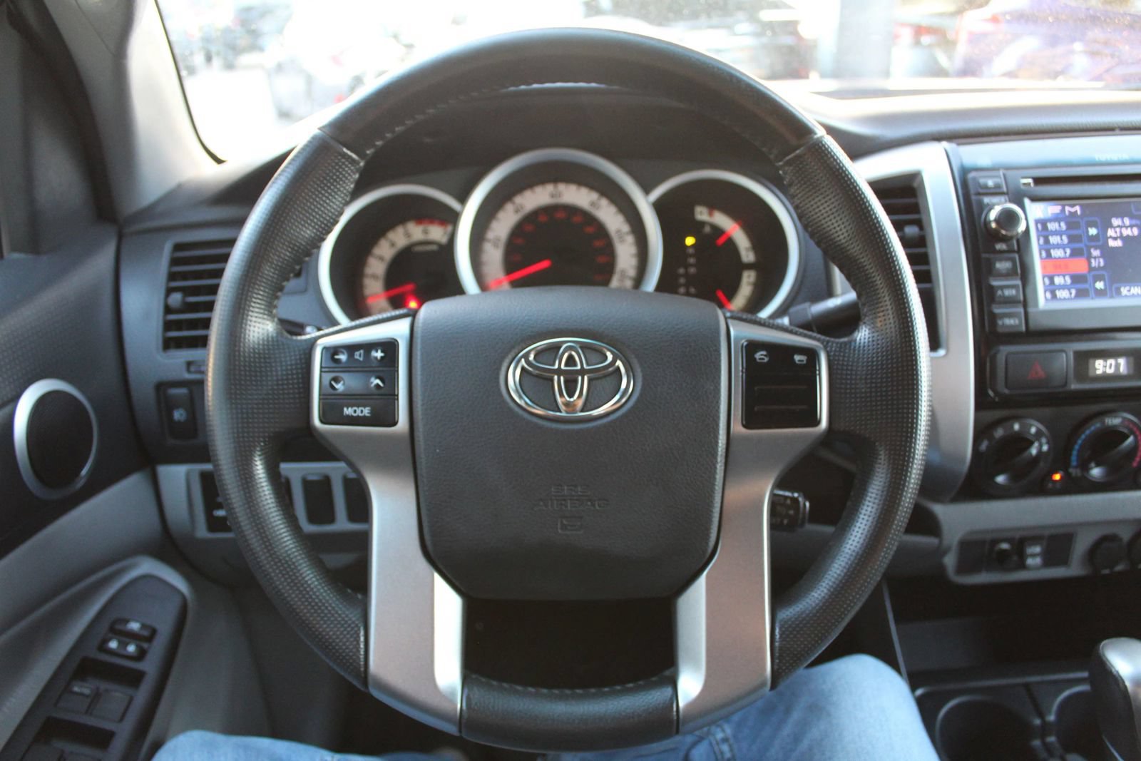 Used 2013 Toyota Tacoma PreRunner w/ SR5 Pkg RWD image 15