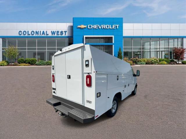 Used 2024 Chevrolet Express 3500 w/ Power Convenience Package RWD image 5