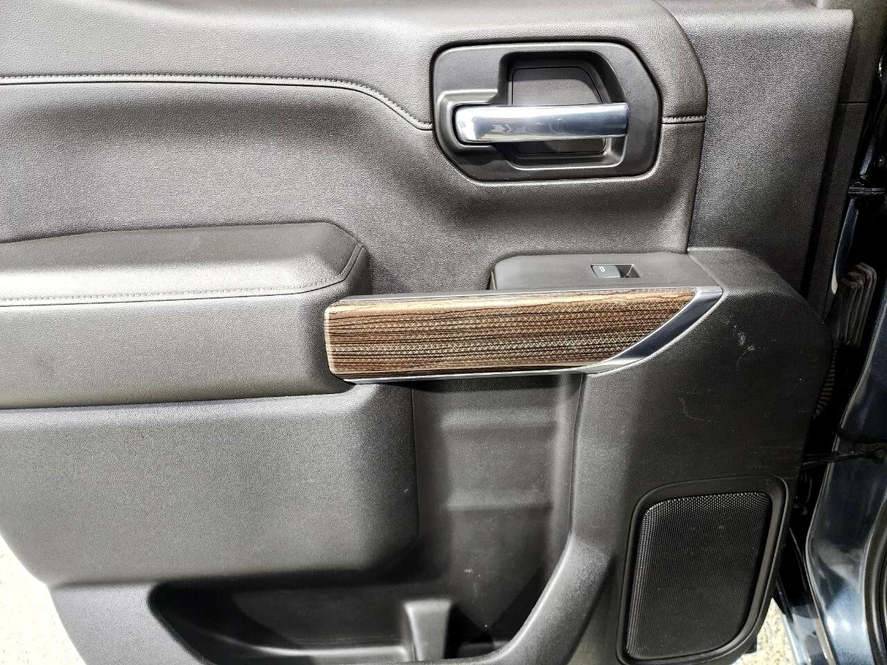 Used 2019 Chevrolet Silverado 1500 RST image 13