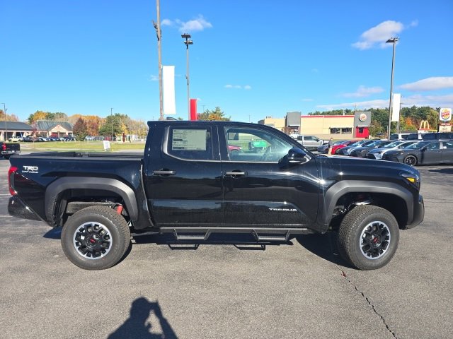 New 2025 Toyota Tacoma TRD Off-Road image 2