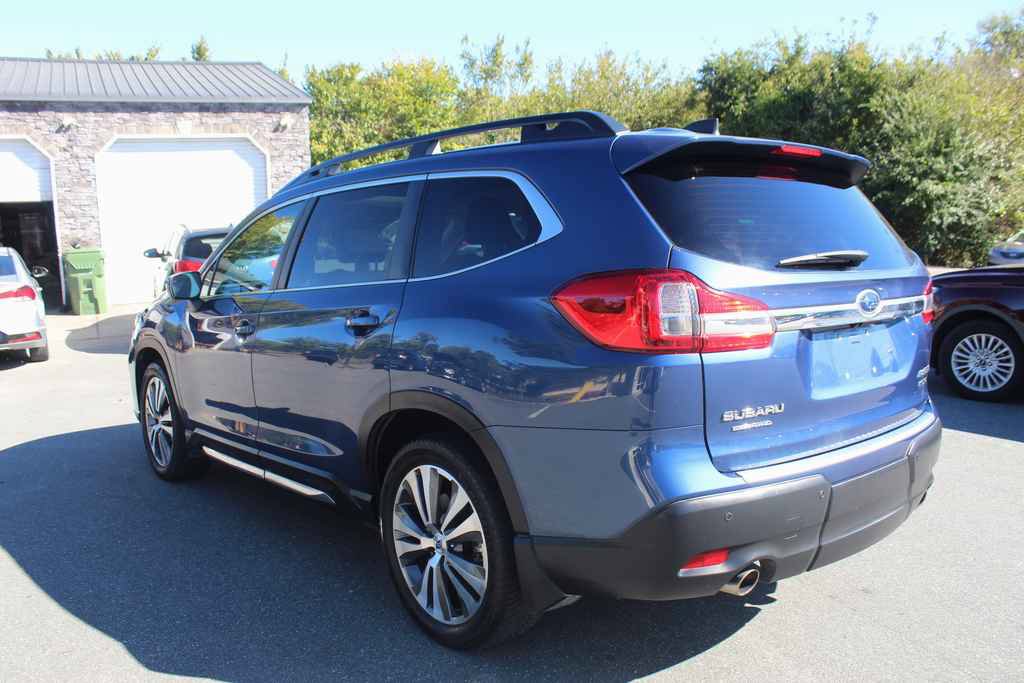 Used 2020 Subaru Ascent Limited w/ Technology Package AWD/4WD image 9