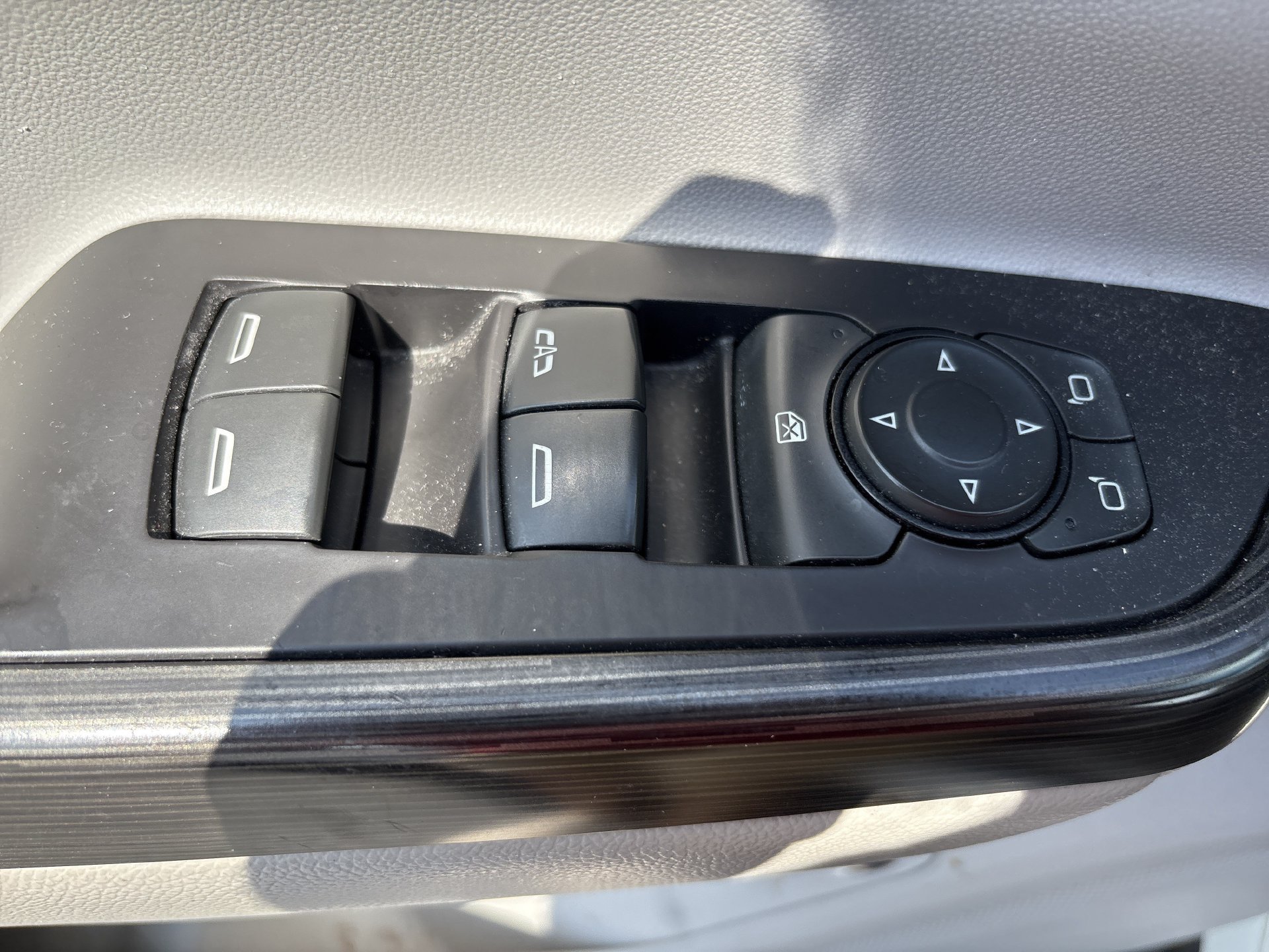 Used 2019 GMC Acadia SLT FWD image 11
