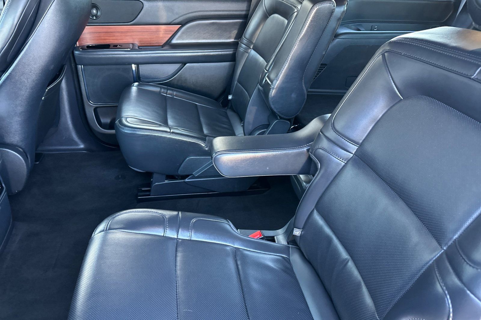 Used 2024 Lincoln Navigator Premiere image 11