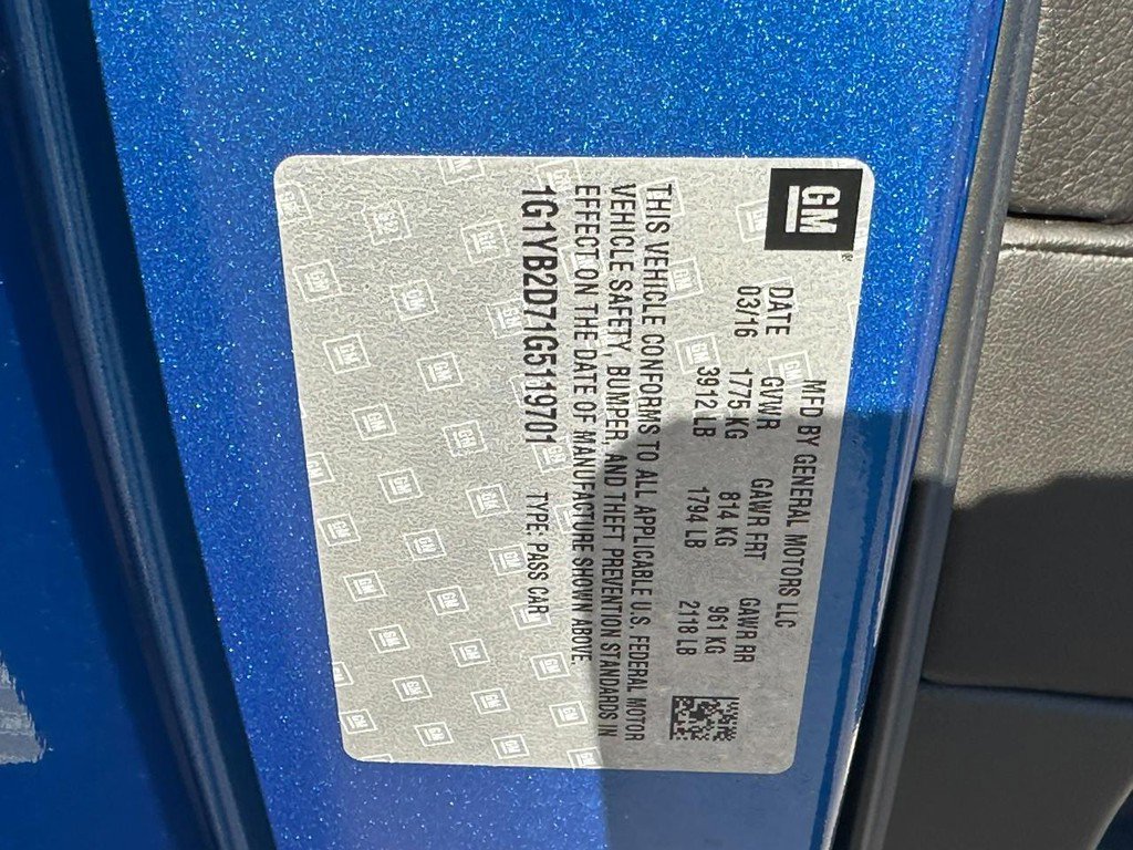 Used 2016 Chevrolet Corvette Stingray Coupe w/ Carbon Flash Badge Package image 25