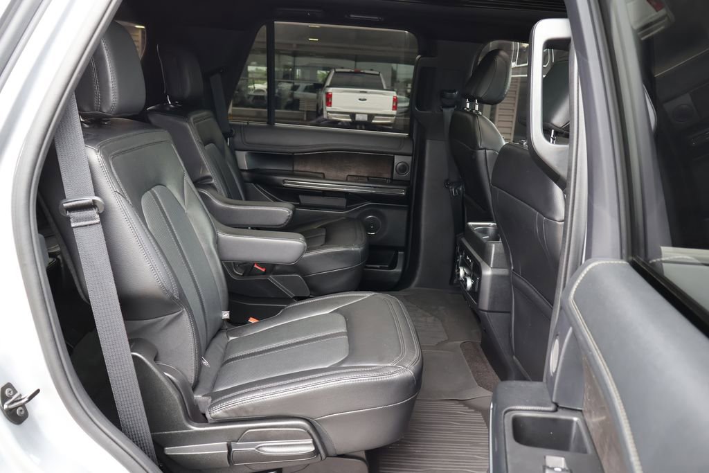 Used 2021 Ford Expedition Limited AWD/4WD image 31