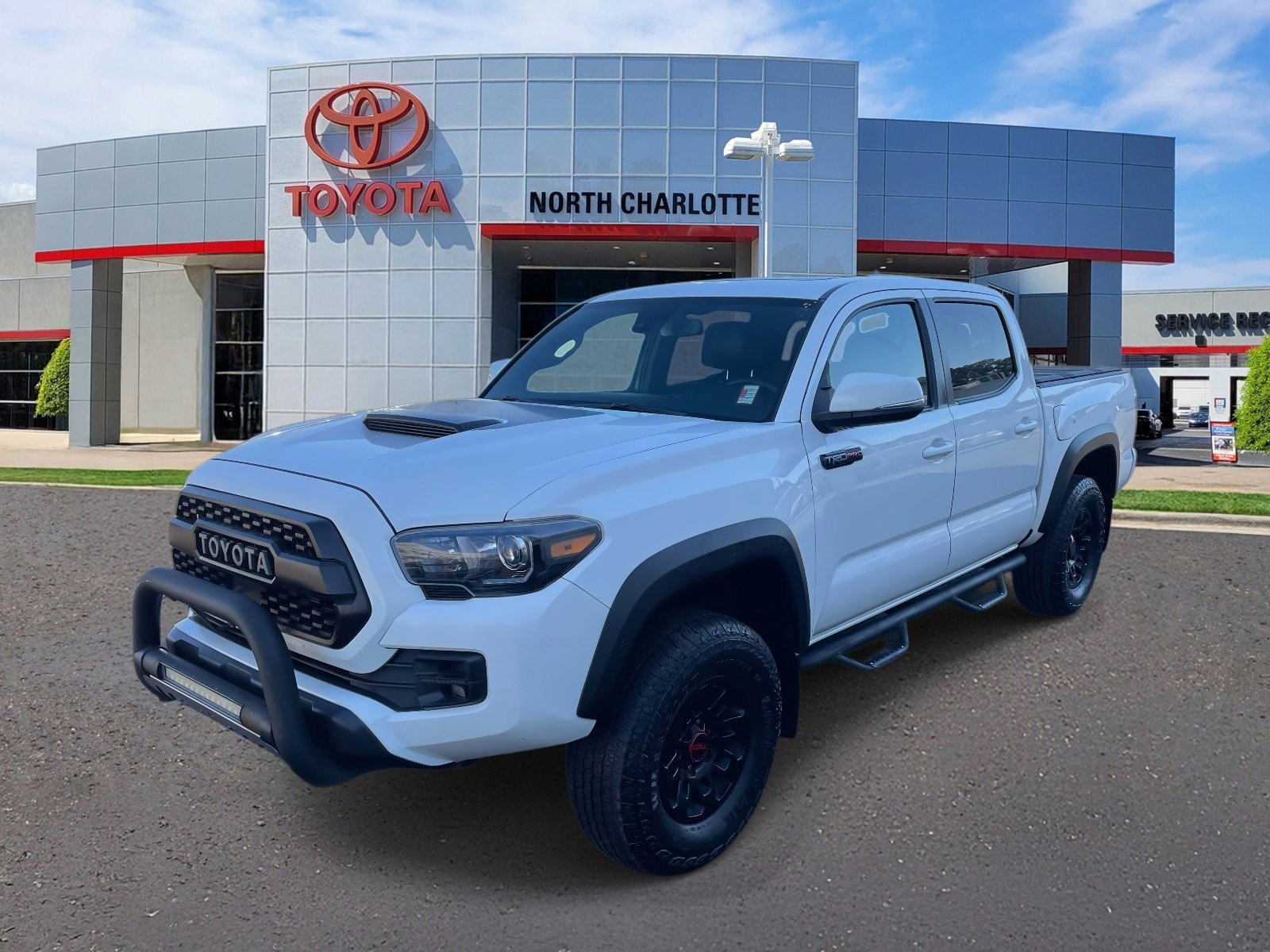 Used 2019 Toyota Tacoma TRD Pro AWD/4WD image 4