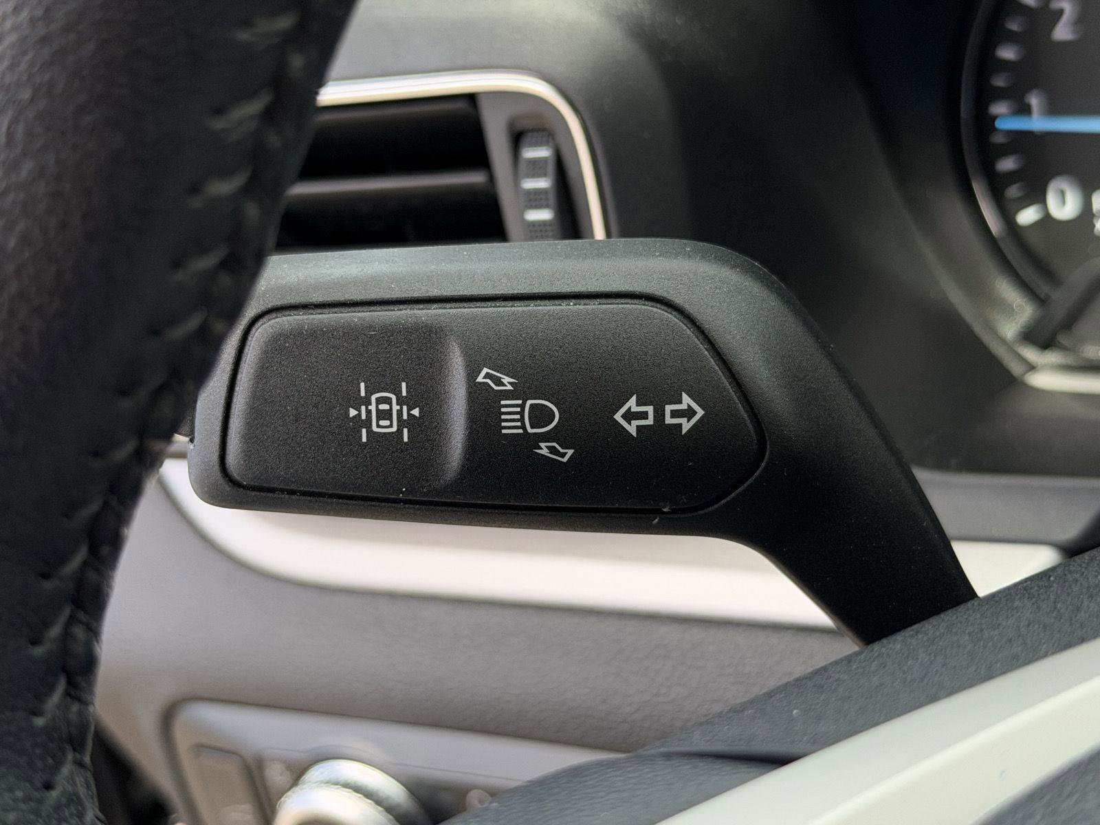 Used 2023 Ford Explorer XLT w/ Equipment Group 202A image 19