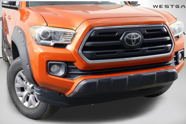 Used 2018 Toyota Tacoma SR5 RWD image 43