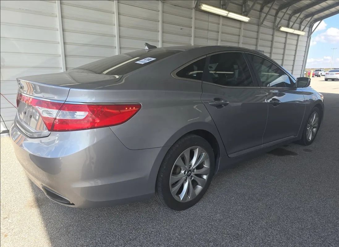 Used 2014 Hyundai Azera image 2