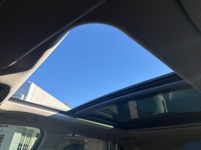 Used 2021 Nissan Rogue Platinum image 32