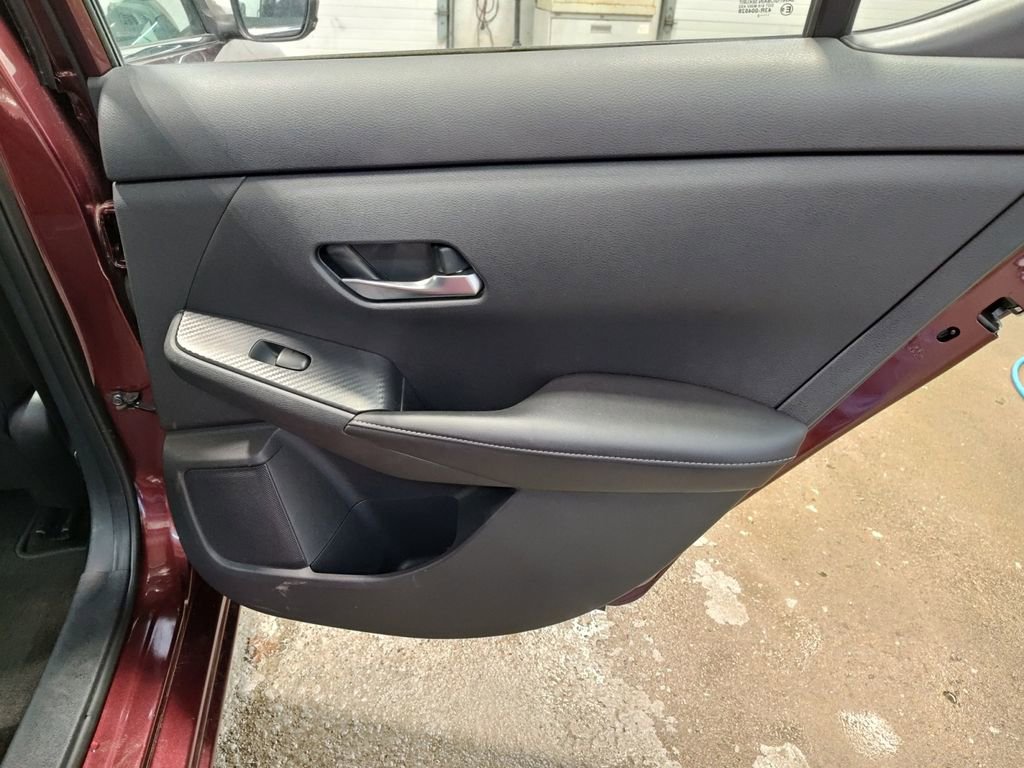 Used 2020 Nissan Sentra SV image 31
