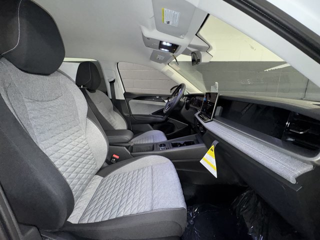 New 2026 Volkswagen Tiguan S w/ 18" Wheel Package AWD/4WD image 10