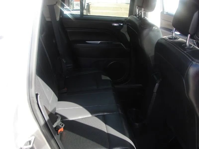 Used 2016 Jeep Compass High Altitude FWD image 19