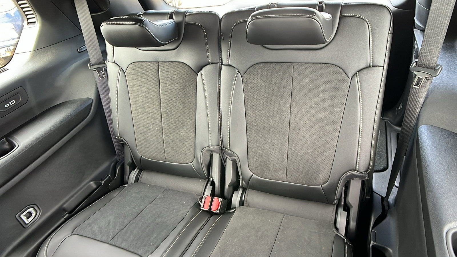 New 2025 Jeep Grand Cherokee L Laredo image 19